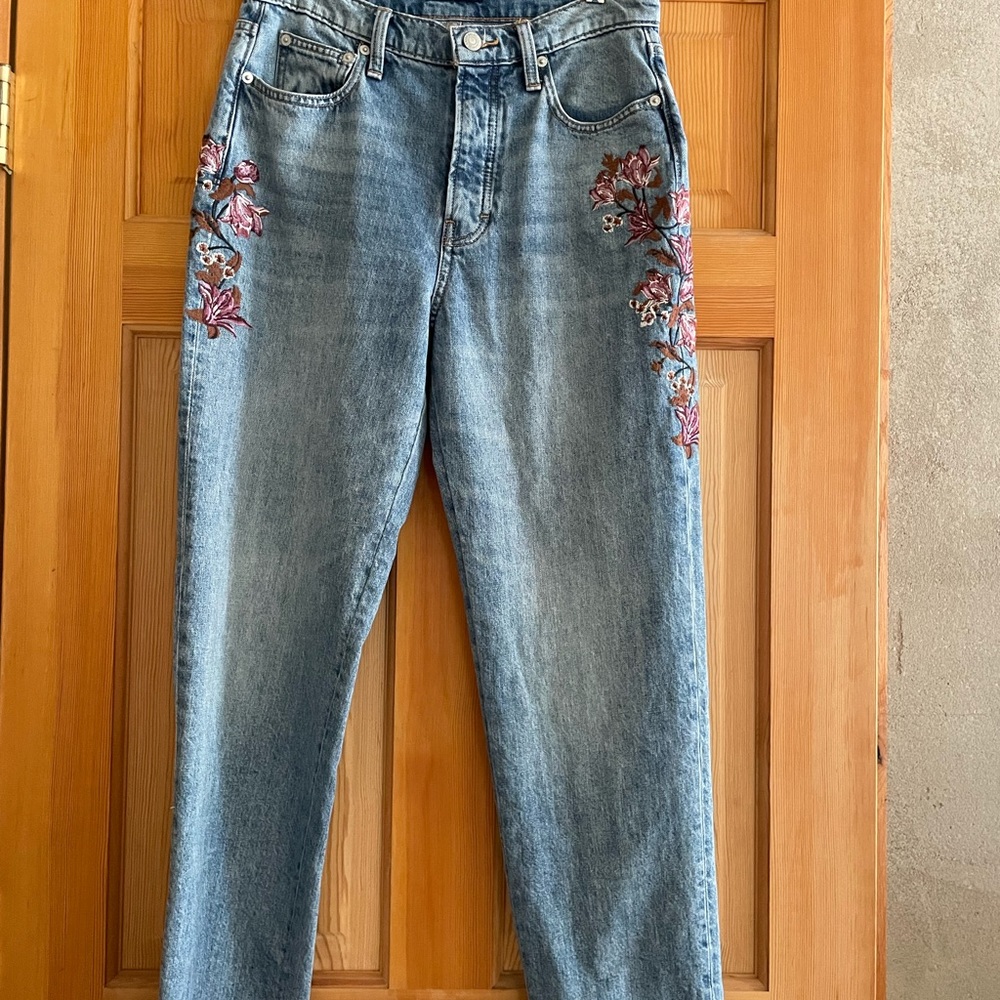 Lucky Brand embroidered jeans mom Drew